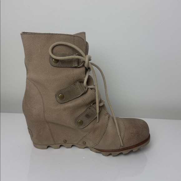 Sorel Joan of Arctic Women’s Wedge Mid Ankle Tan Boots size US 9 - Picture 8 of 11